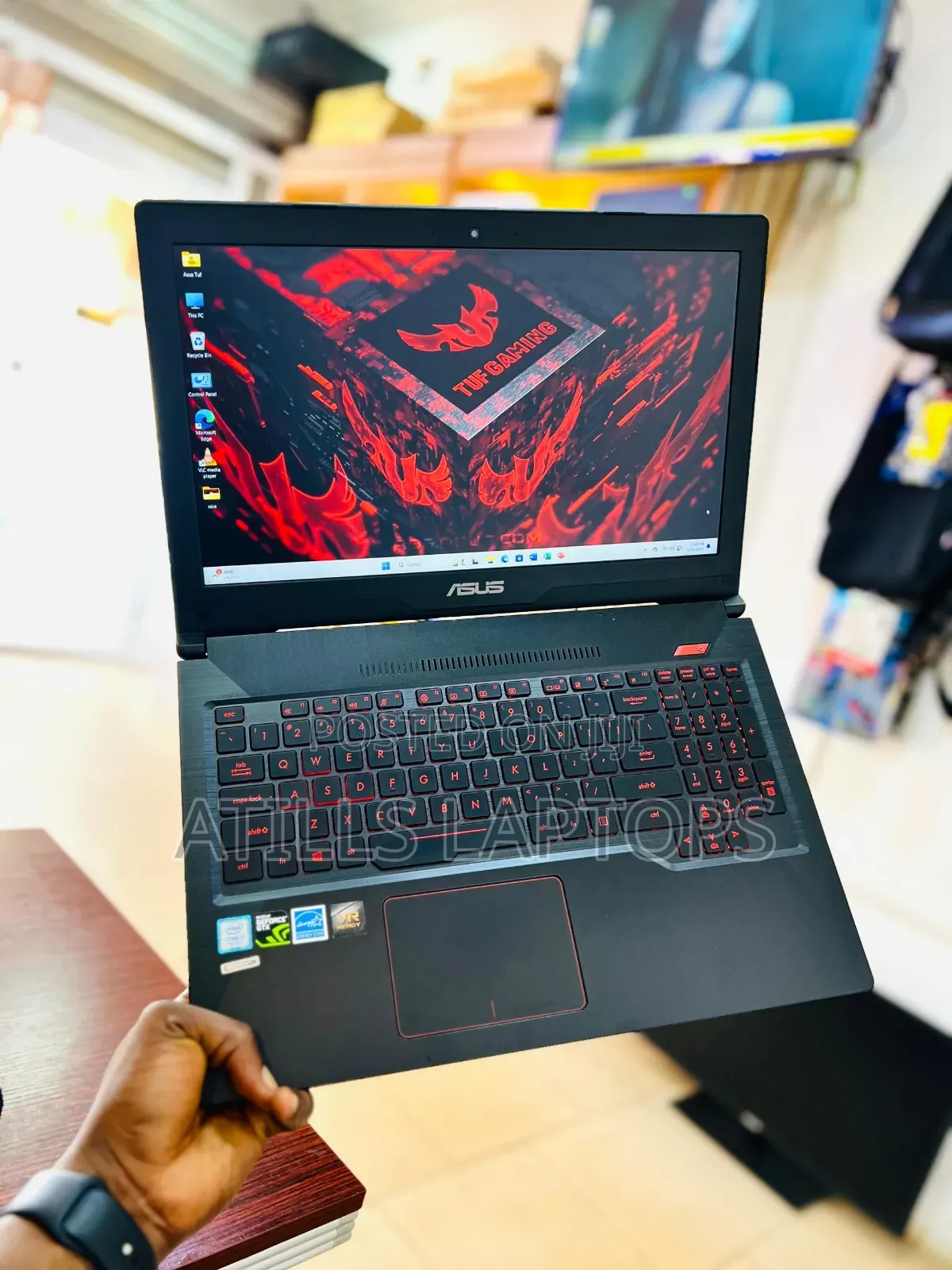 Laptop Asus TUF Gaming FX504 16GB Intel Core I7 HDD+SSD 1.5T