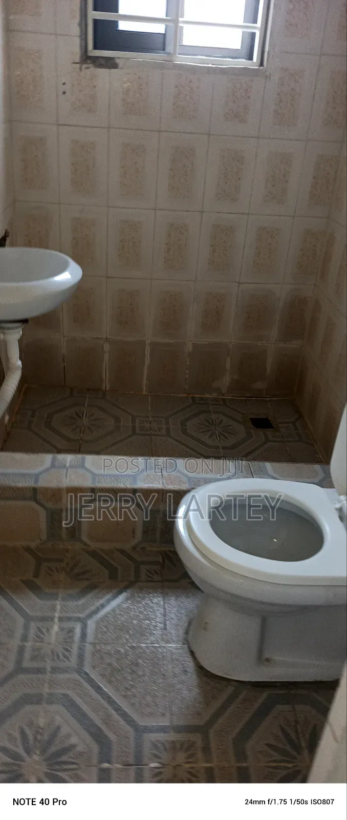 1bdrm Apartment in Dansoman Exhibition for rent