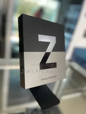 New Samsung Galaxy Z Fold 3 256 GB Black
