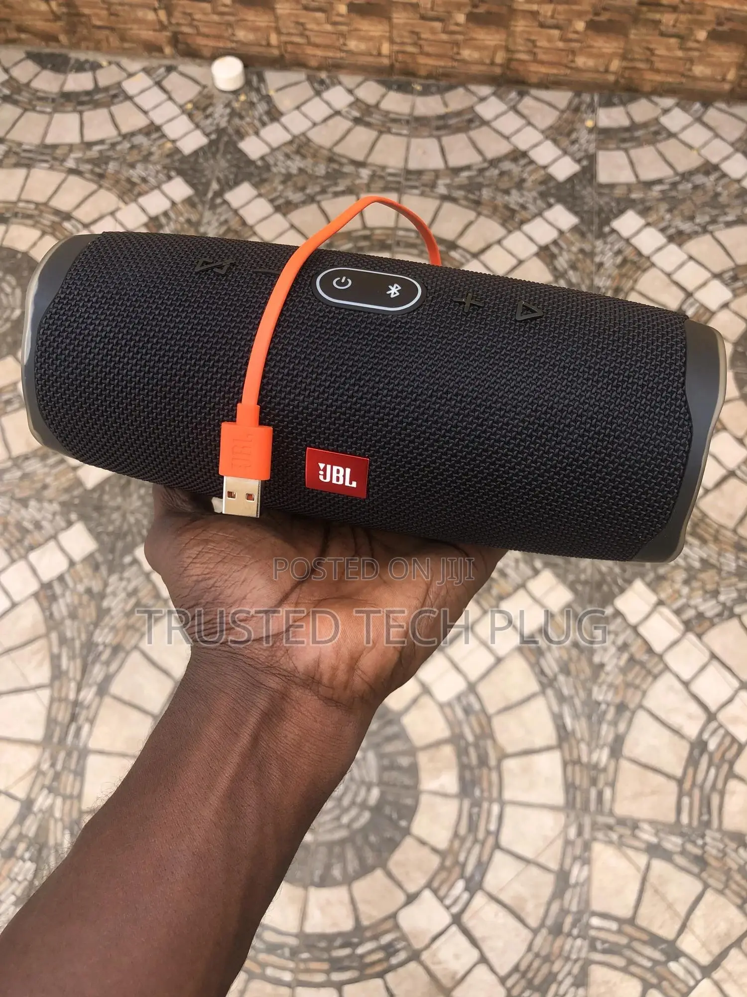 Preowned JBL Charge 4 Bluetooth Speaker From America 4 Sale