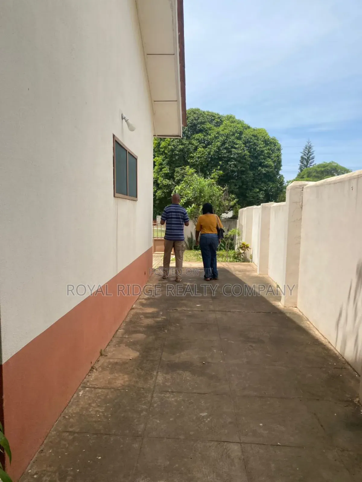 3bdrm House in East Airport, Accra Metropolitan for rent