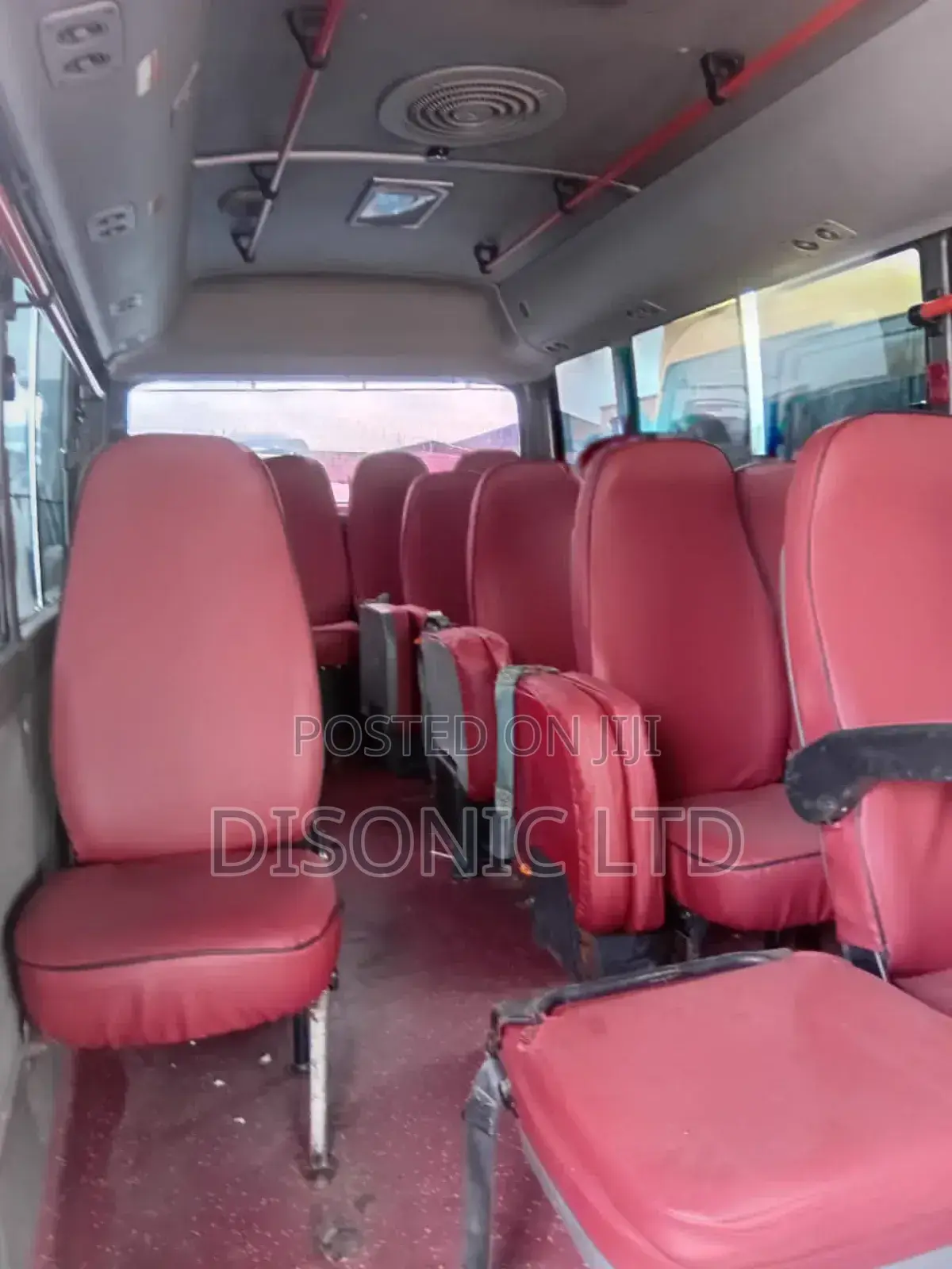 Hyundai County 2014 Yellow