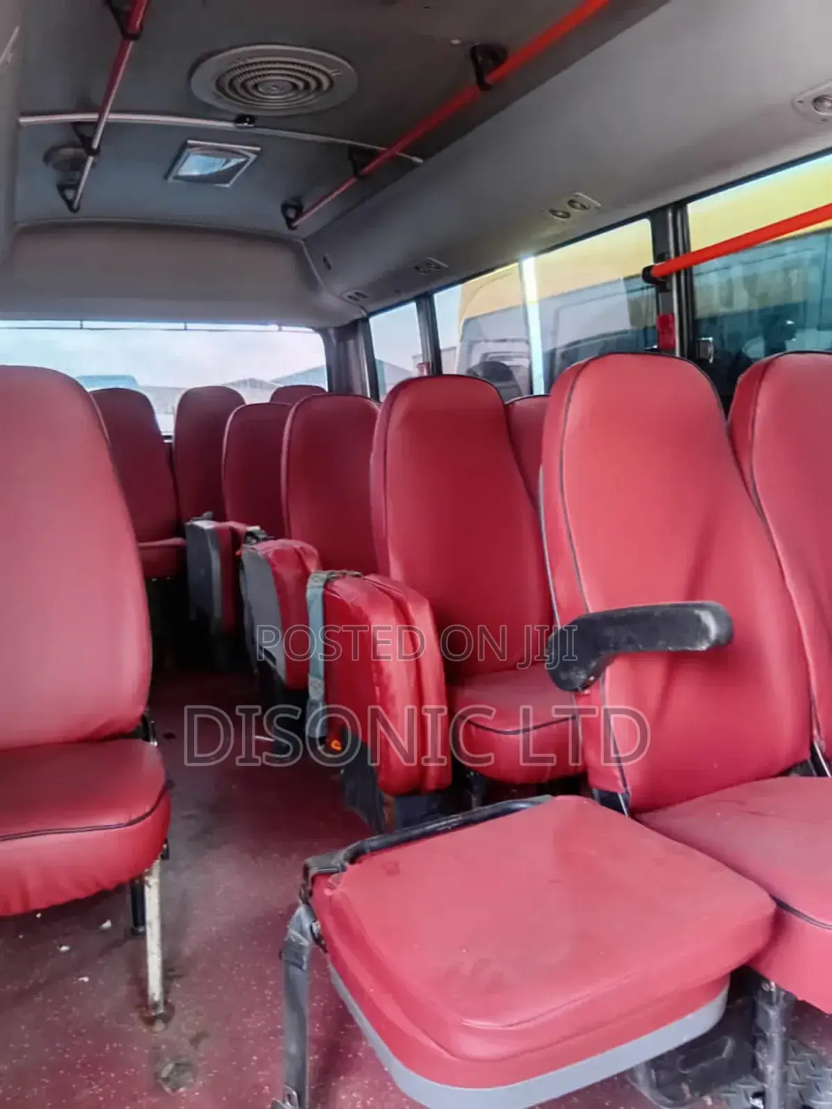 Hyundai County 2014 Yellow