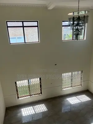 4bdrm House in Teshie Raster for rent