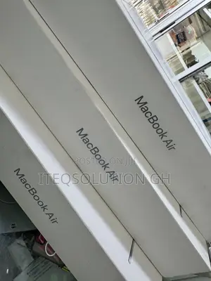 New Laptop Apple MacBook Air 2025 M4 13-inch 16GB Apple M4 SSD 256GB