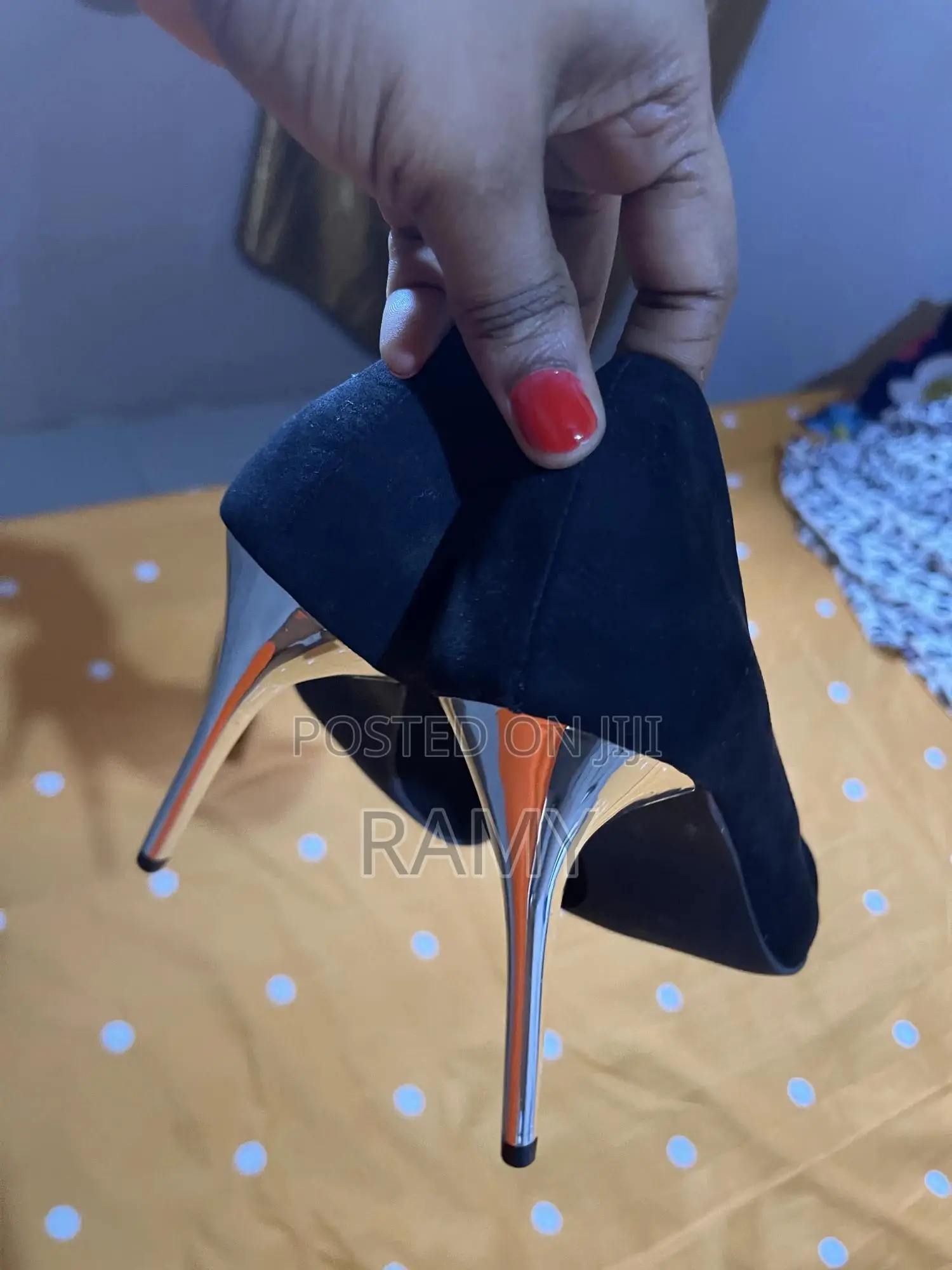 Slightly Used Heels. Size 39