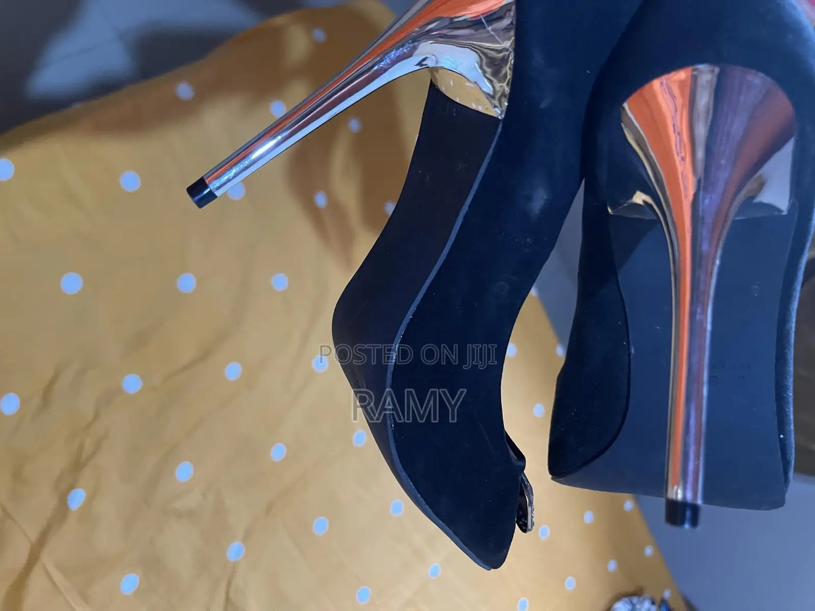 Slightly Used Heels. Size 39