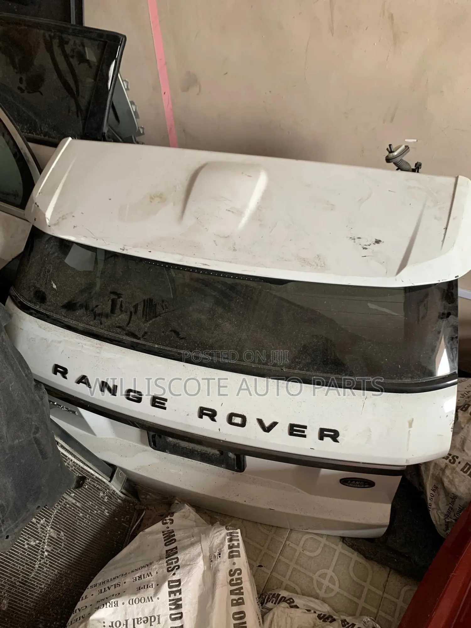 Range Rover Evoque 2014-2015 Booth / Tailgate