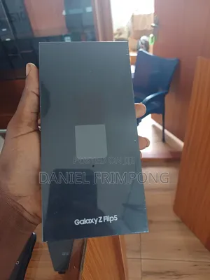 New Samsung Galaxy Z Flip5 256 GB Blue