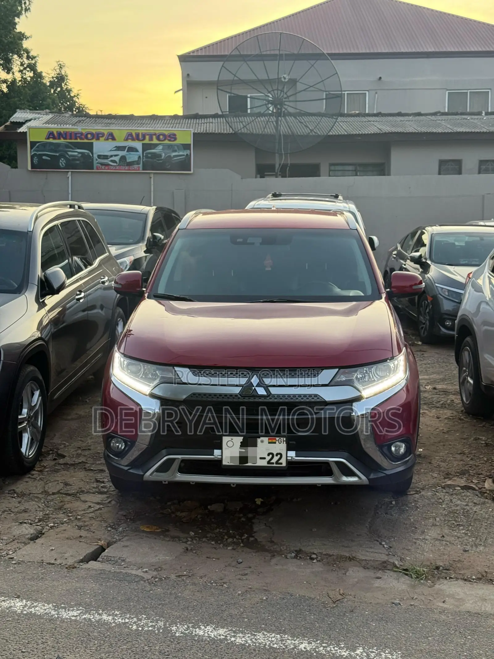 Mitsubishi Outlander SEL FWD 2020 Red