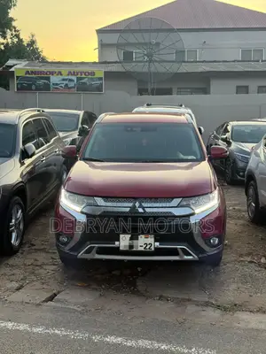 Mitsubishi Outlander SEL FWD 2020 Red