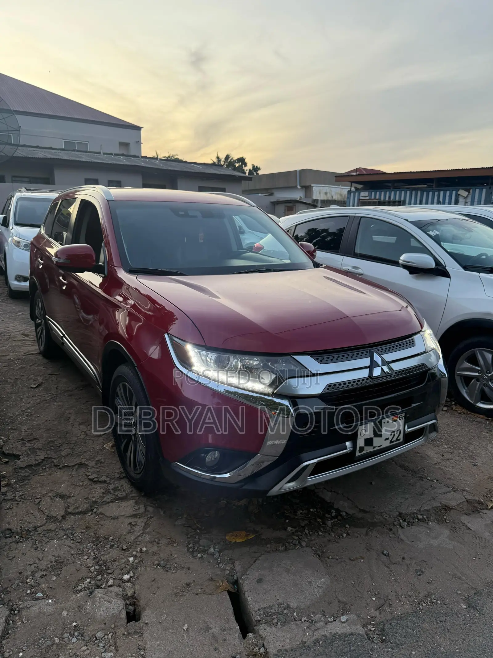 Mitsubishi Outlander SEL FWD 2020 Red