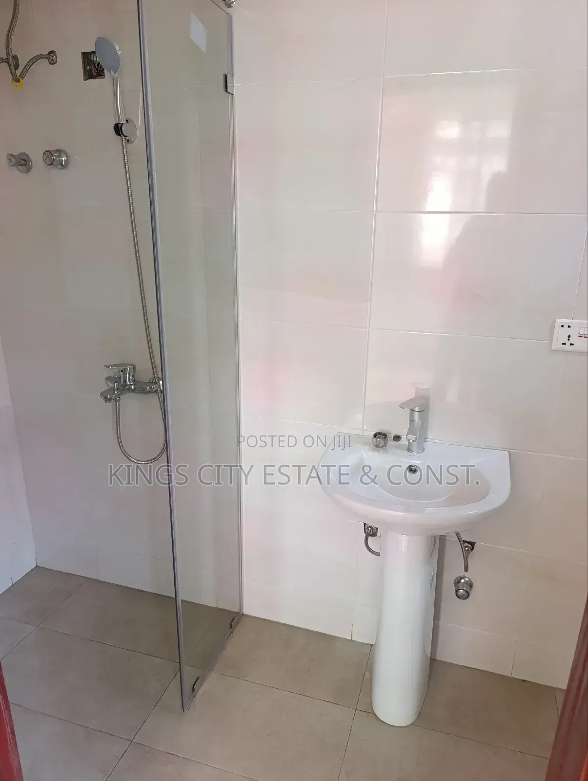 4bdrm House in Mile-7, Achimota for sale