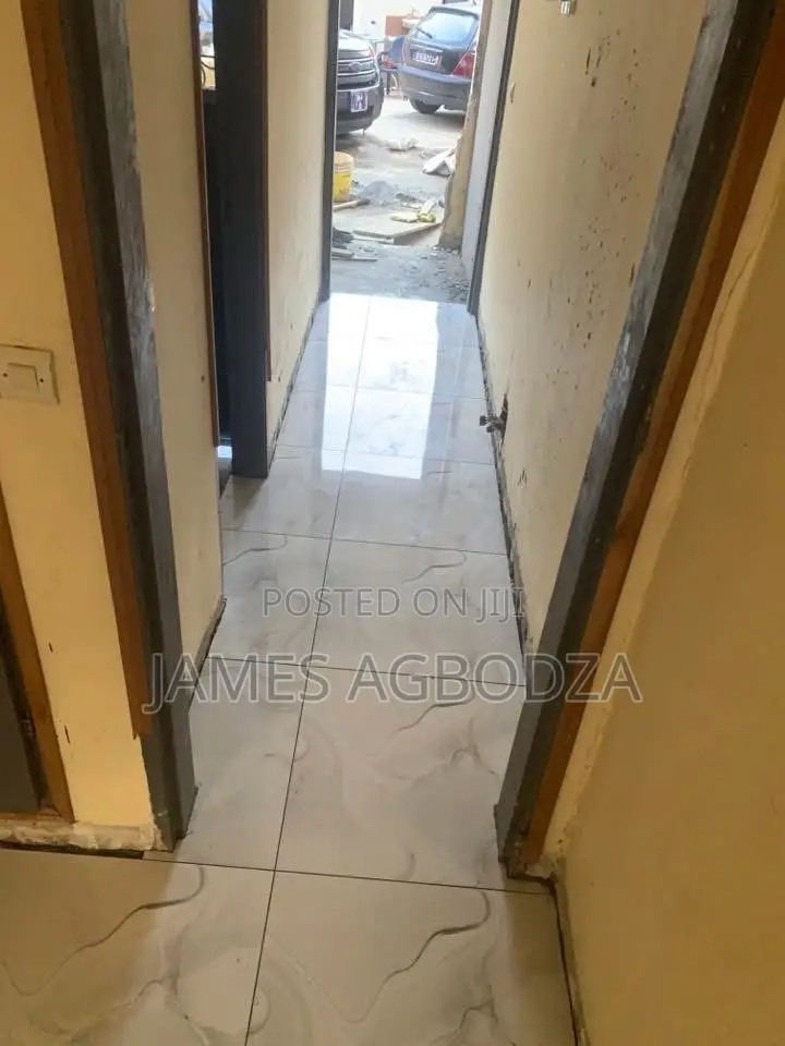 Master Bedroom Tiling