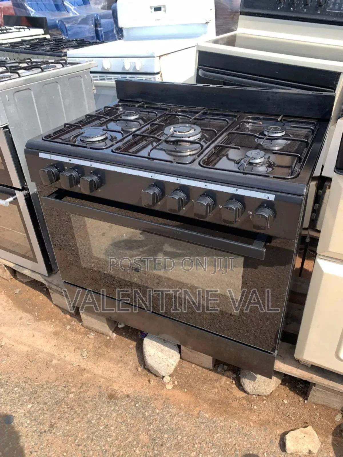 5 Burners Stove With Oven and Grill Working Perfectly