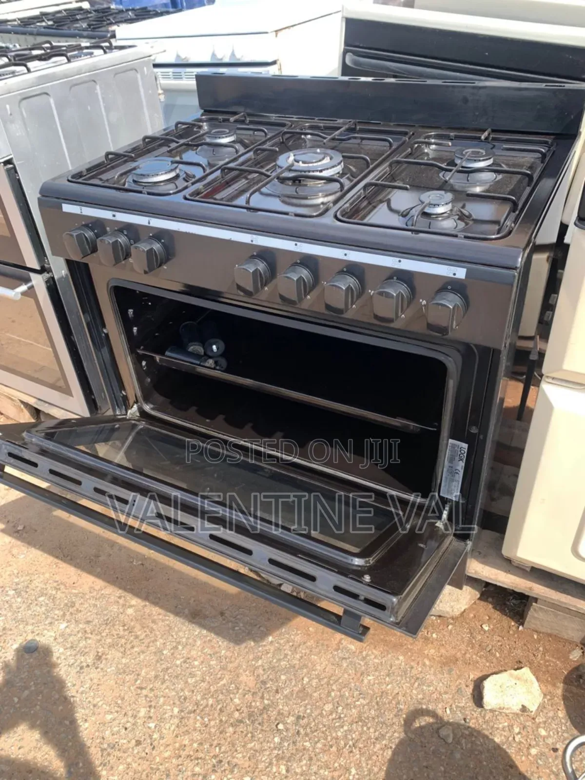 5 Burners Stove With Oven and Grill Working Perfectly