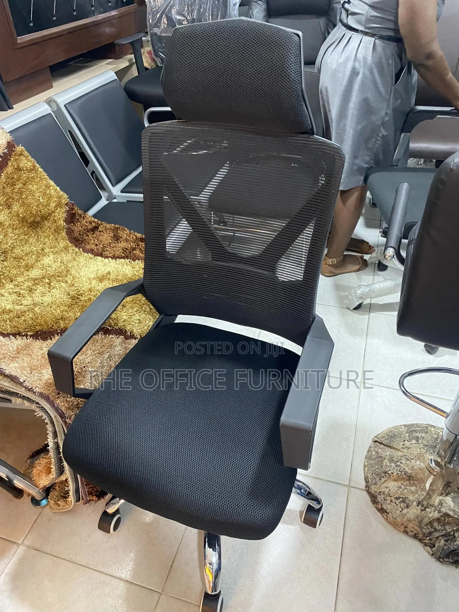 Mesh Swivel Chair
