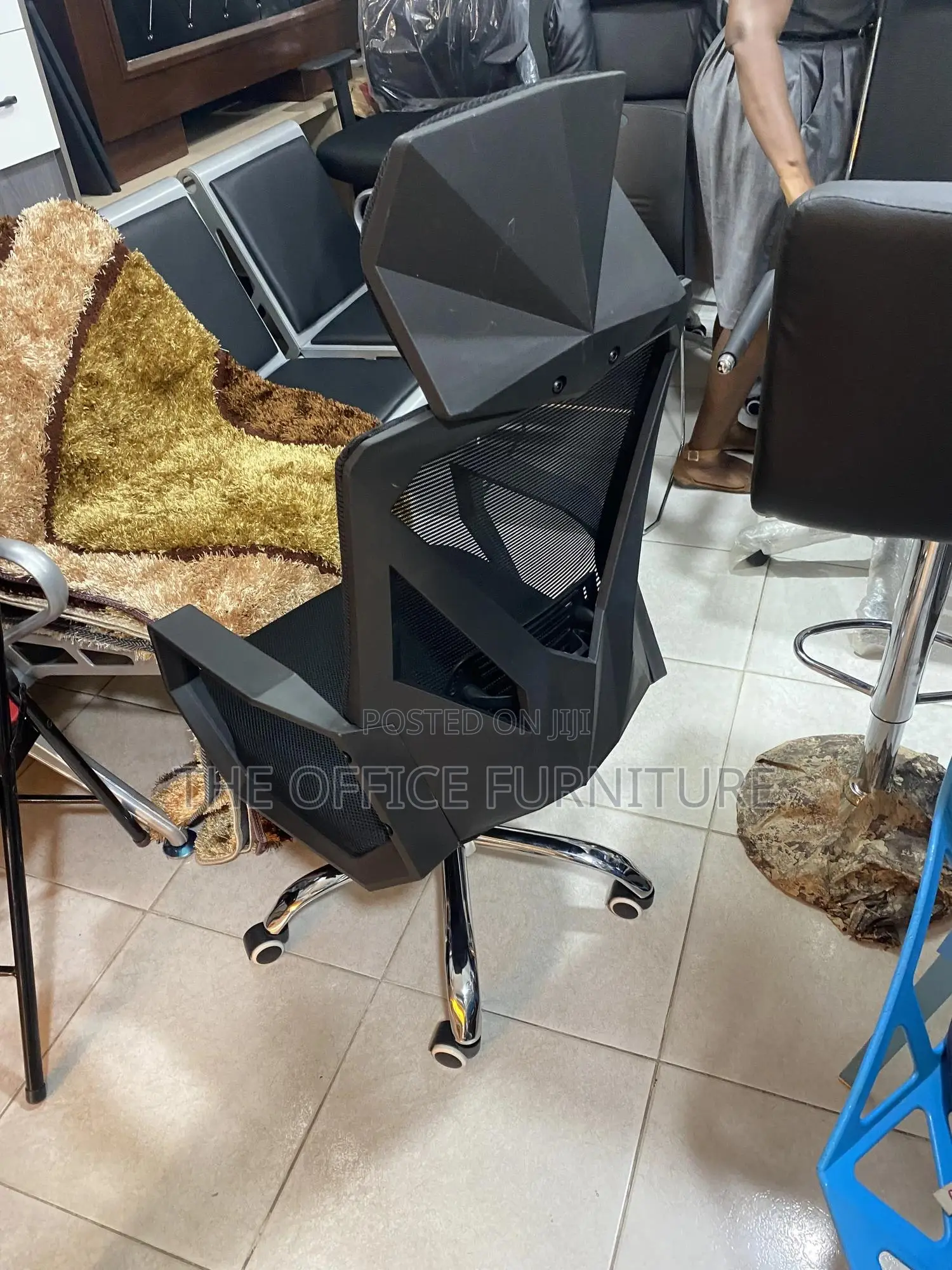 Mesh Swivel Chair