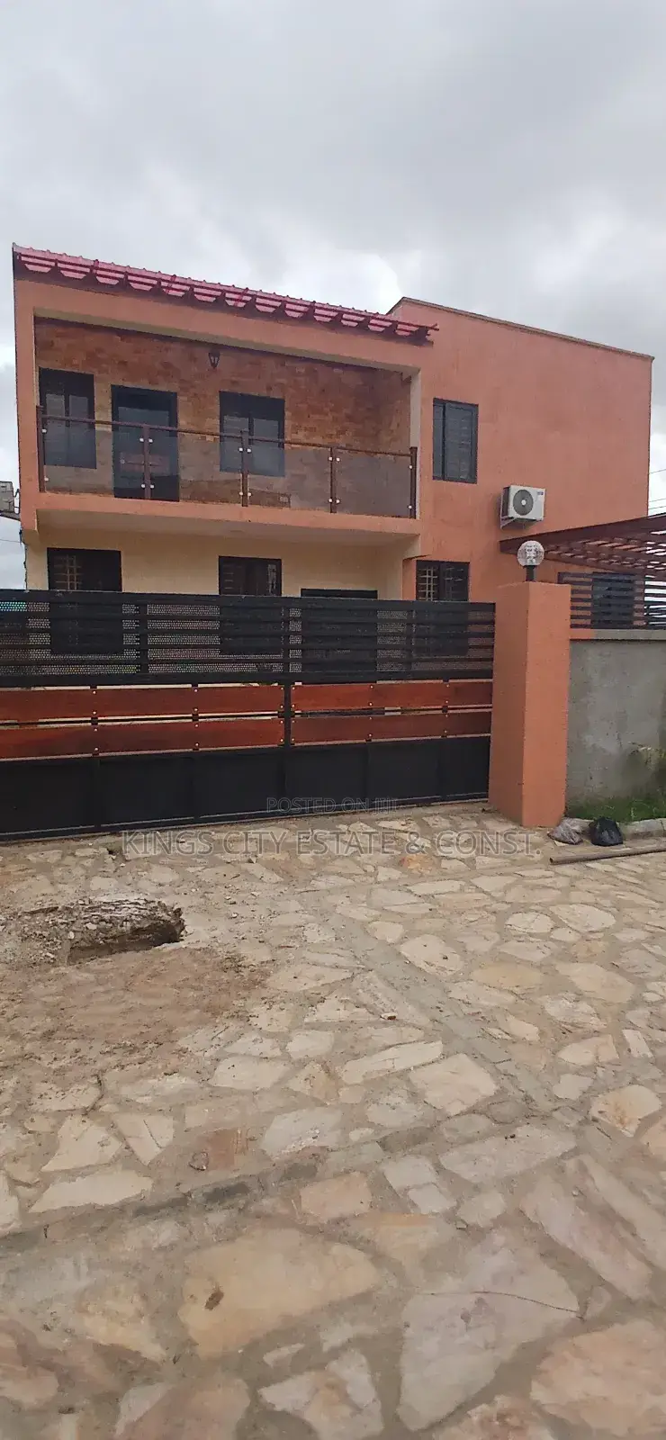 4bdrm House in Achimota-Mall for rent