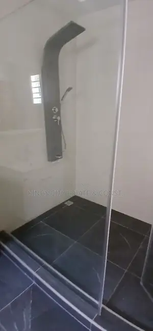 4bdrm House in Achimota-Mall for rent