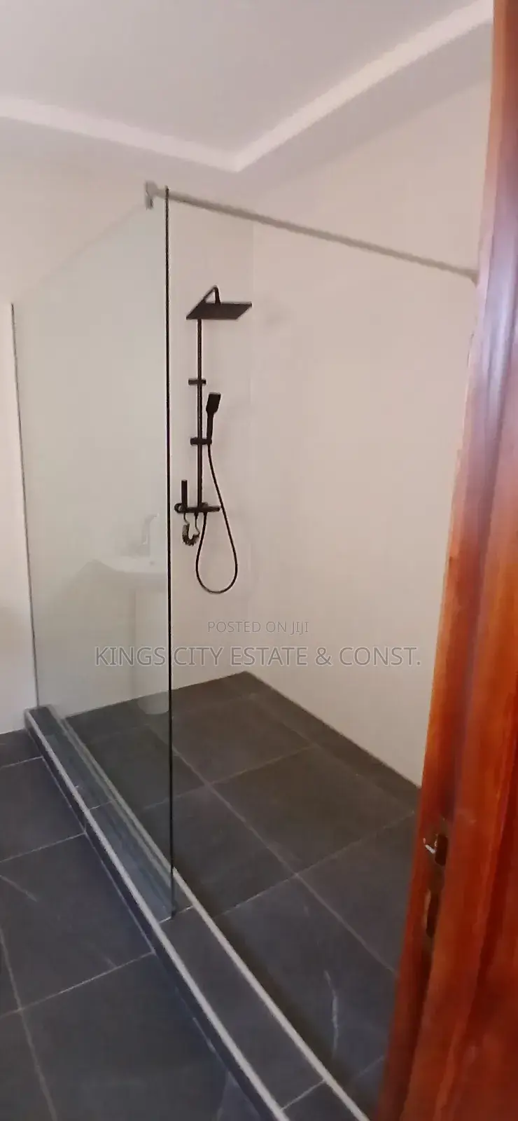 4bdrm House in Achimota-Mall for rent