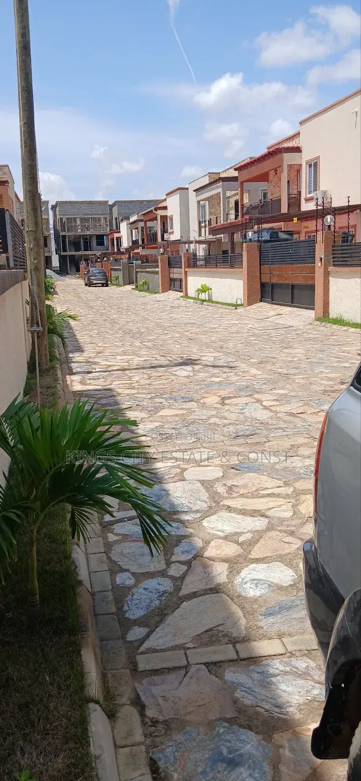 3bdrm House in Mile7-Best-Point, Achimota for rent
