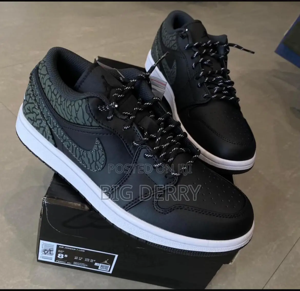 Air Jordan 1 Low Tar Custom