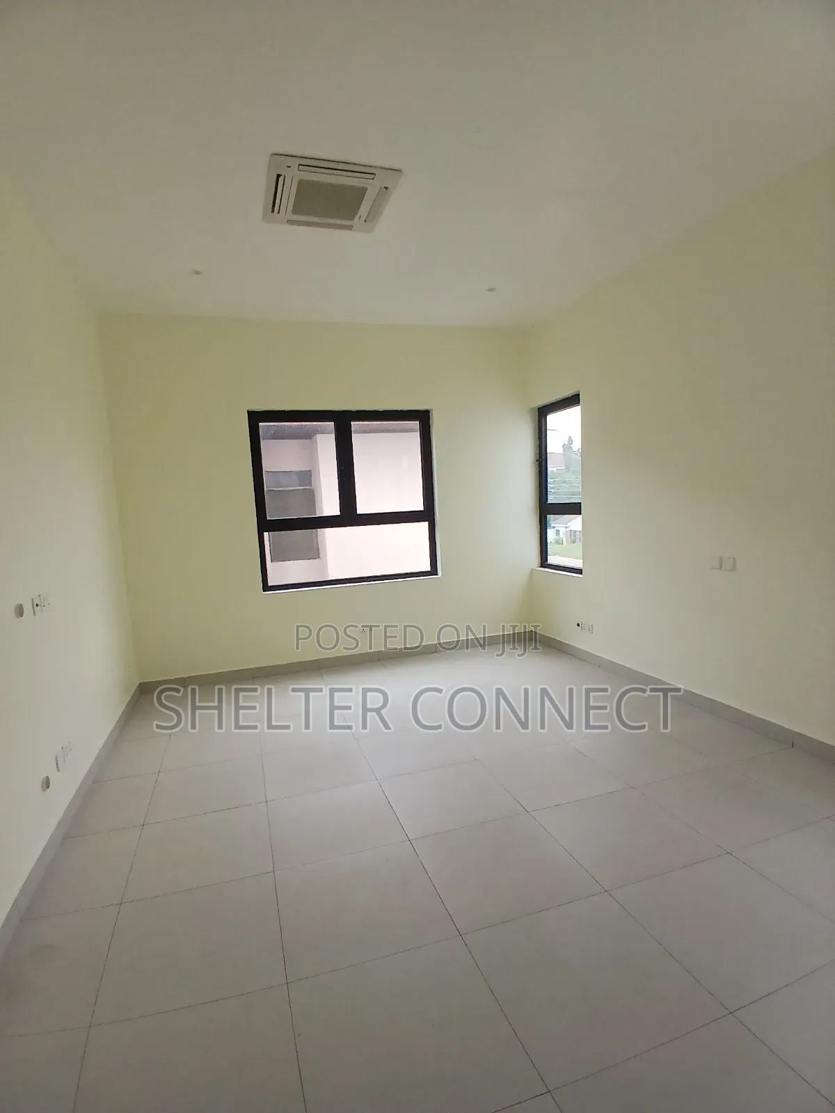 3bdrm Duplex in North Legon for sale