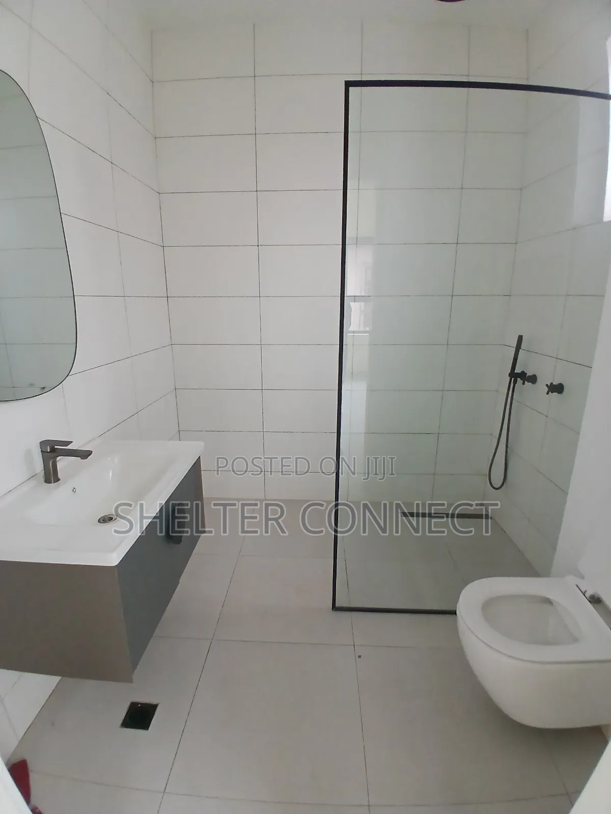 3bdrm Duplex in North Legon for sale