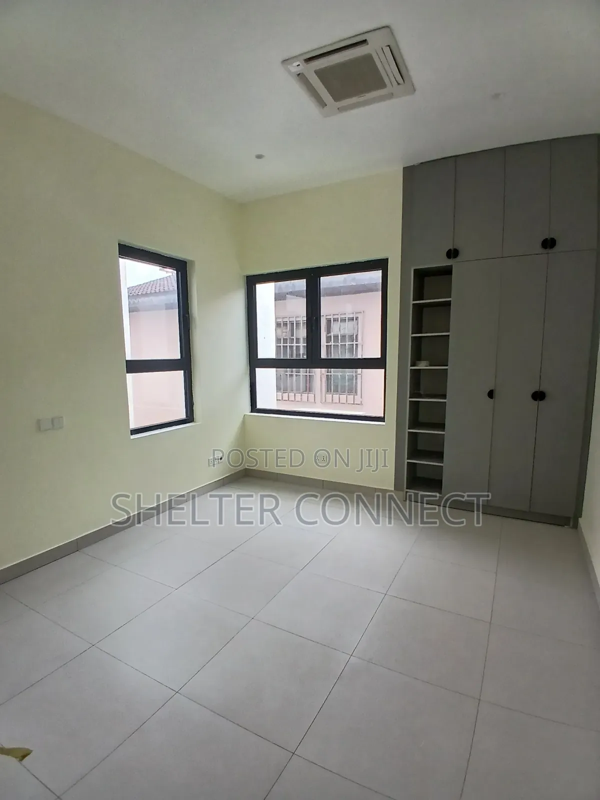 3bdrm Duplex in North Legon for sale