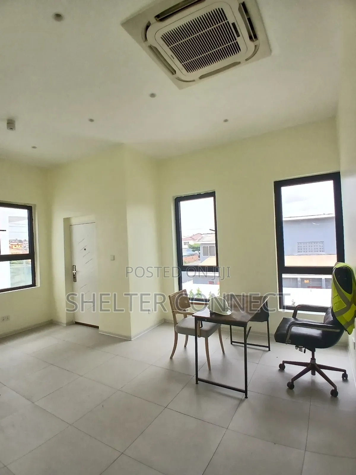 3bdrm Duplex in North Legon for sale