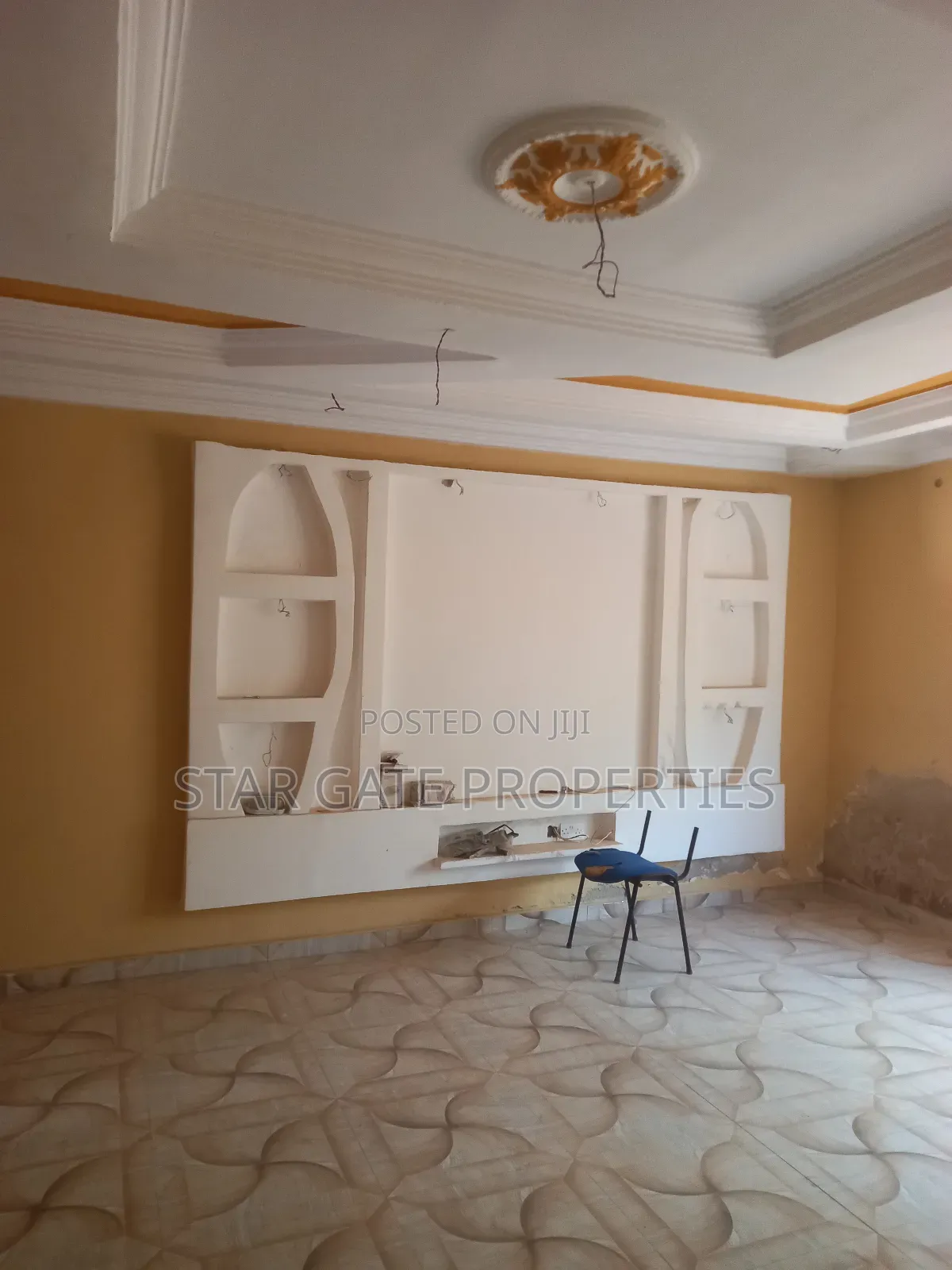 6bdrm House in Krobo, Kumasi Metropolitan for sale