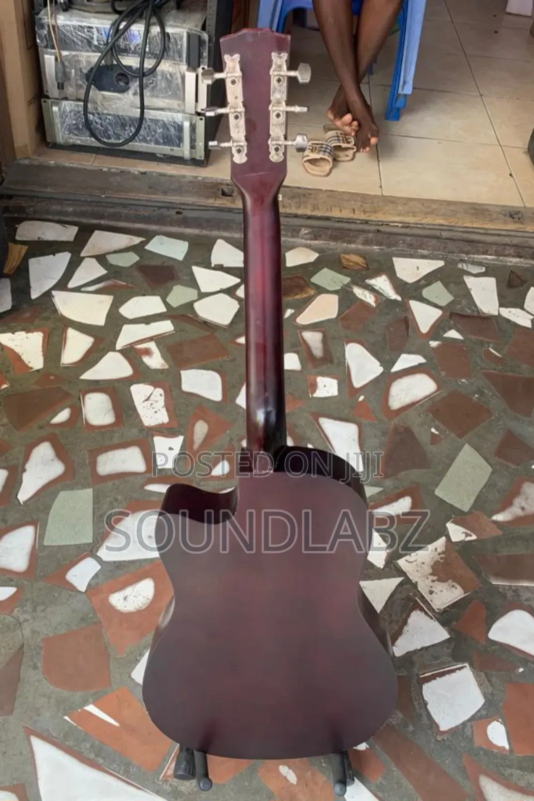 Brown Acoustic Guitar
