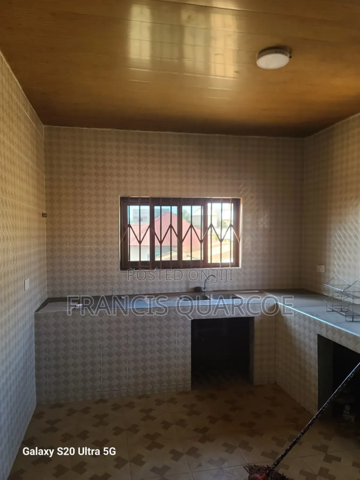 2bdrm Apartment in Taifa Estates, Polyclinic for rent