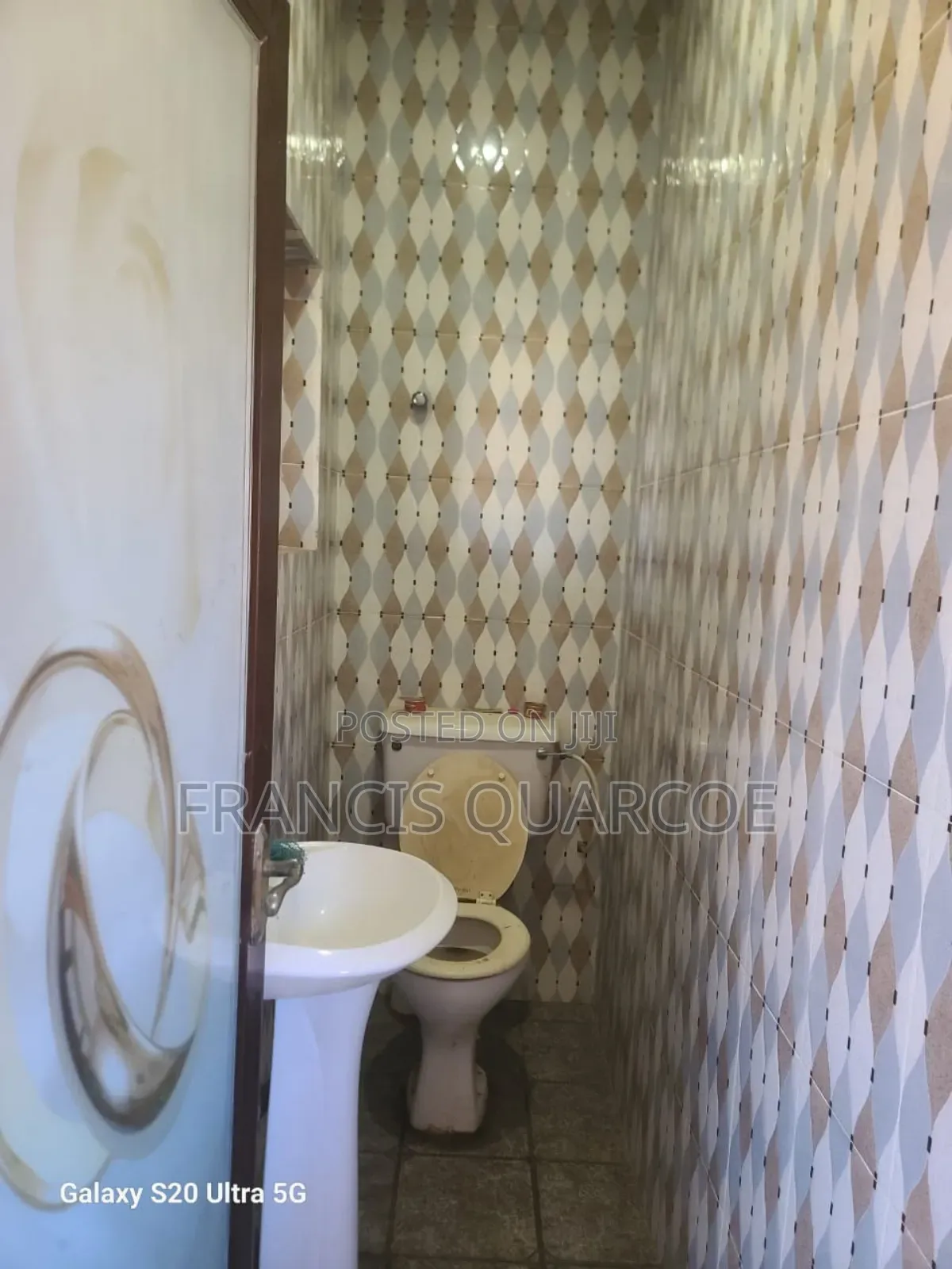 2bdrm Apartment in Taifa Estates, Polyclinic for rent