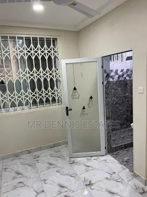 3bdrm Apartment in Westhills Mall for rent
