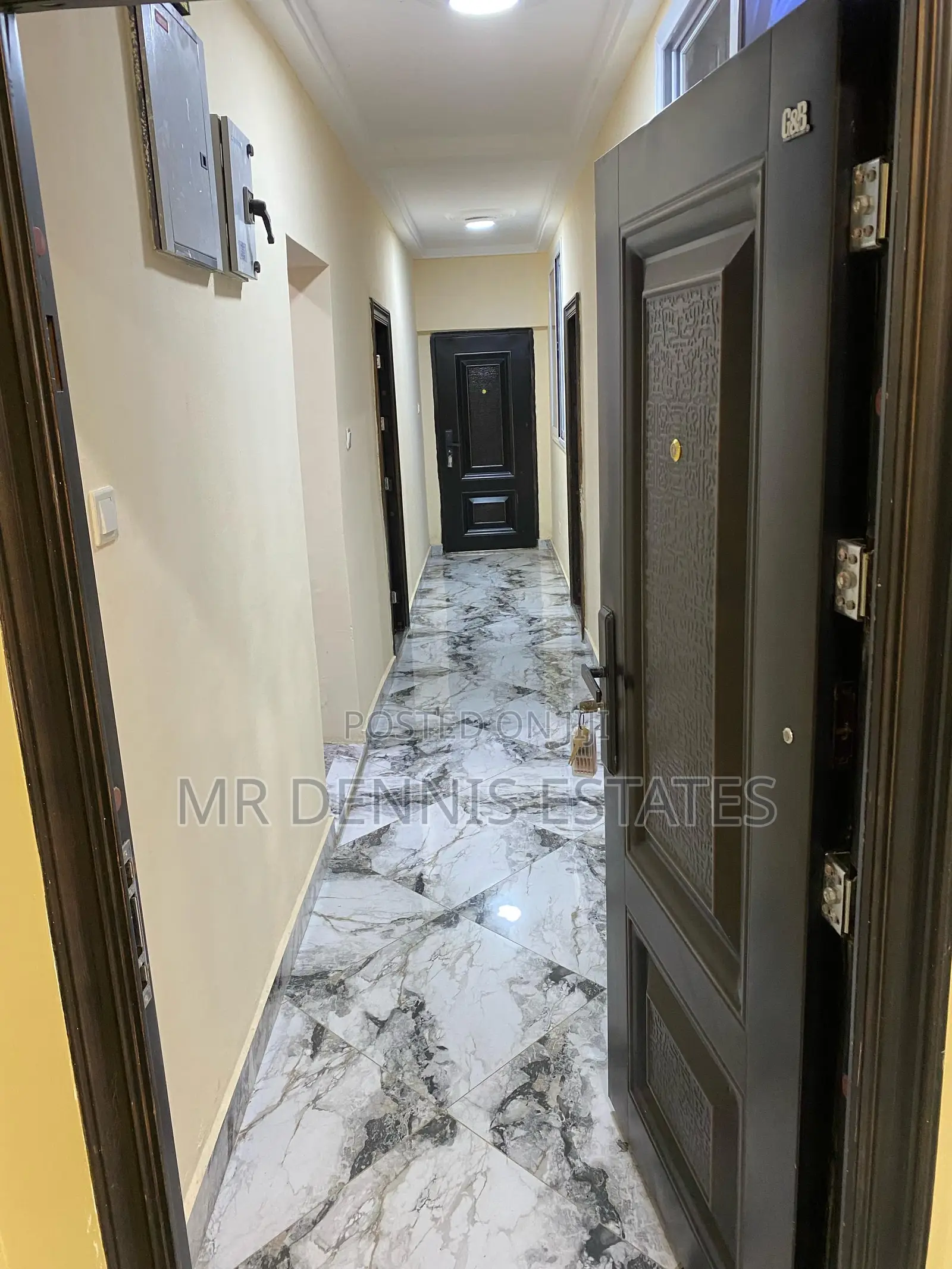3bdrm Apartment in Westhills Mall for rent