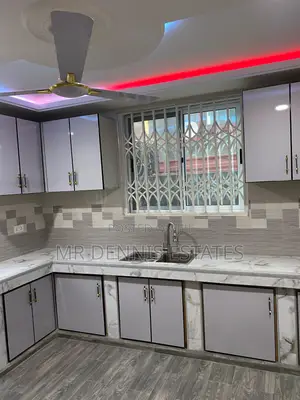 3bdrm Apartment in Westhills Mall for rent