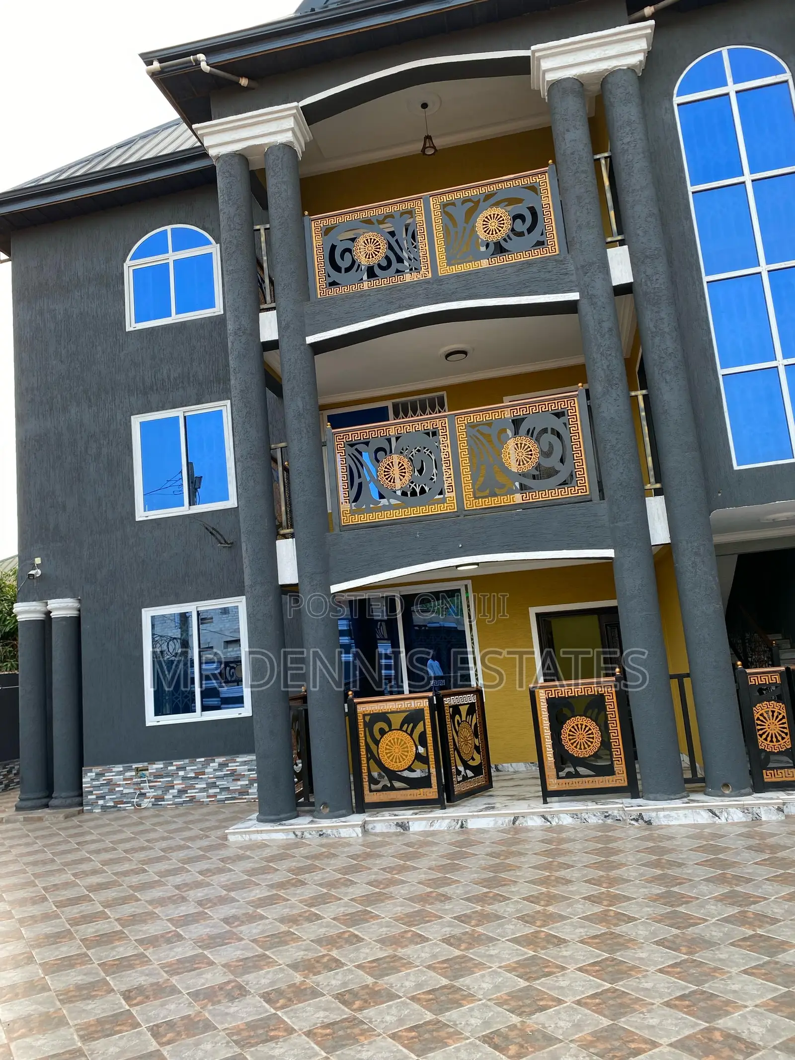 3bdrm Apartment in Westhills Mall for rent