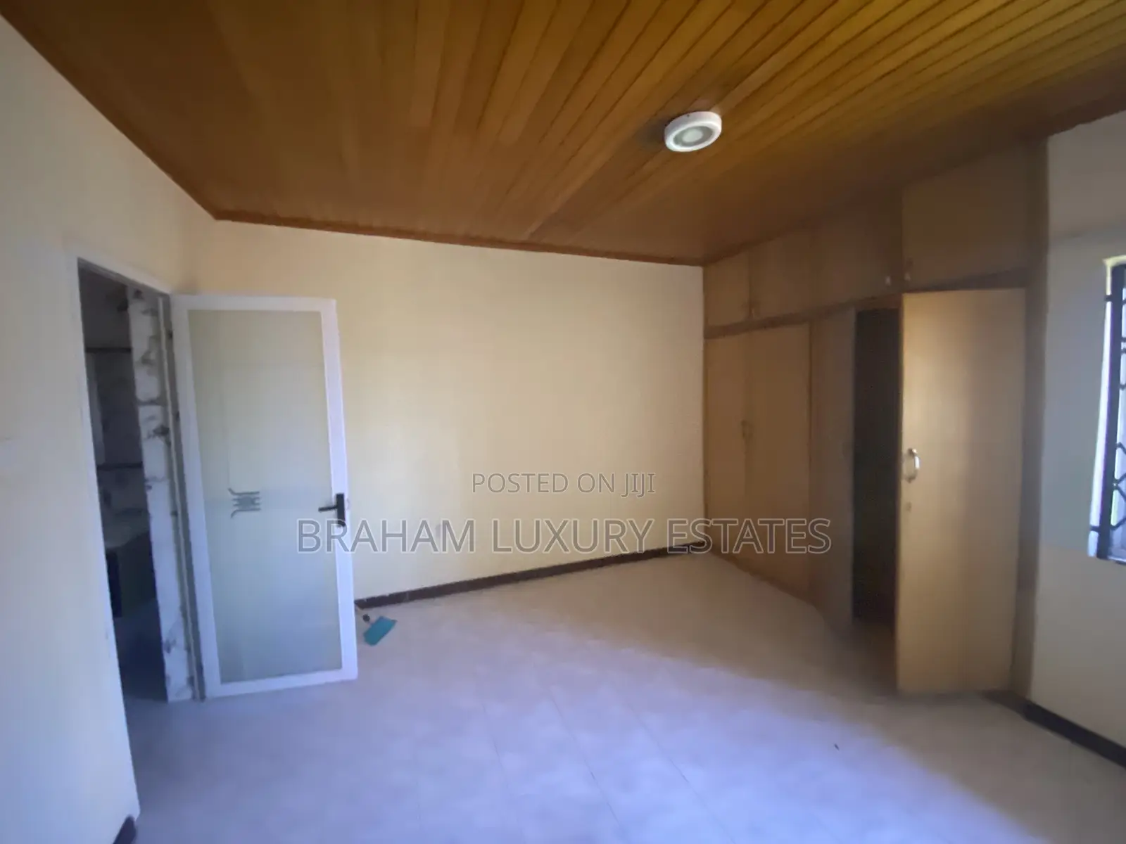 3bdrm House in Braham Luxury, Spintex for rent