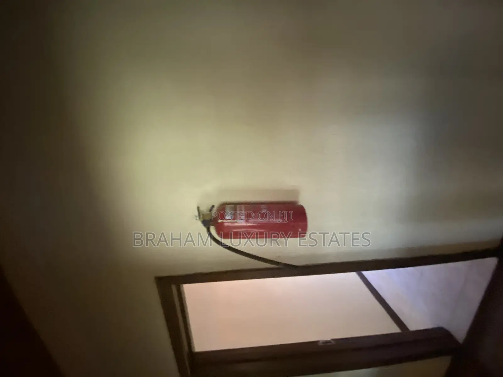 3bdrm House in Braham Luxury, Spintex for rent