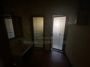 3bdrm House in Braham Luxury, Spintex for rent