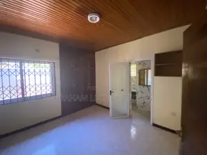3bdrm House in Braham Luxury, Spintex for rent