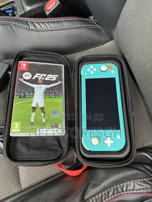 Nintendo Switch Lite With Fc 25 + Free Case