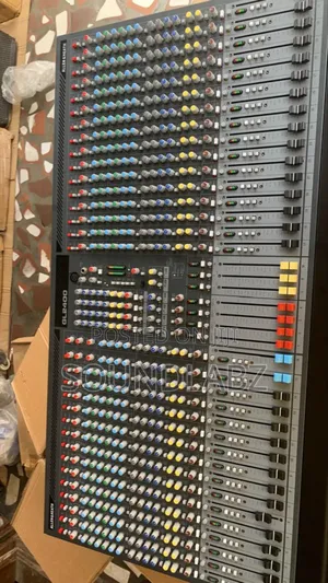 Allen And Heath Gl2400 32channel Professional Mixer