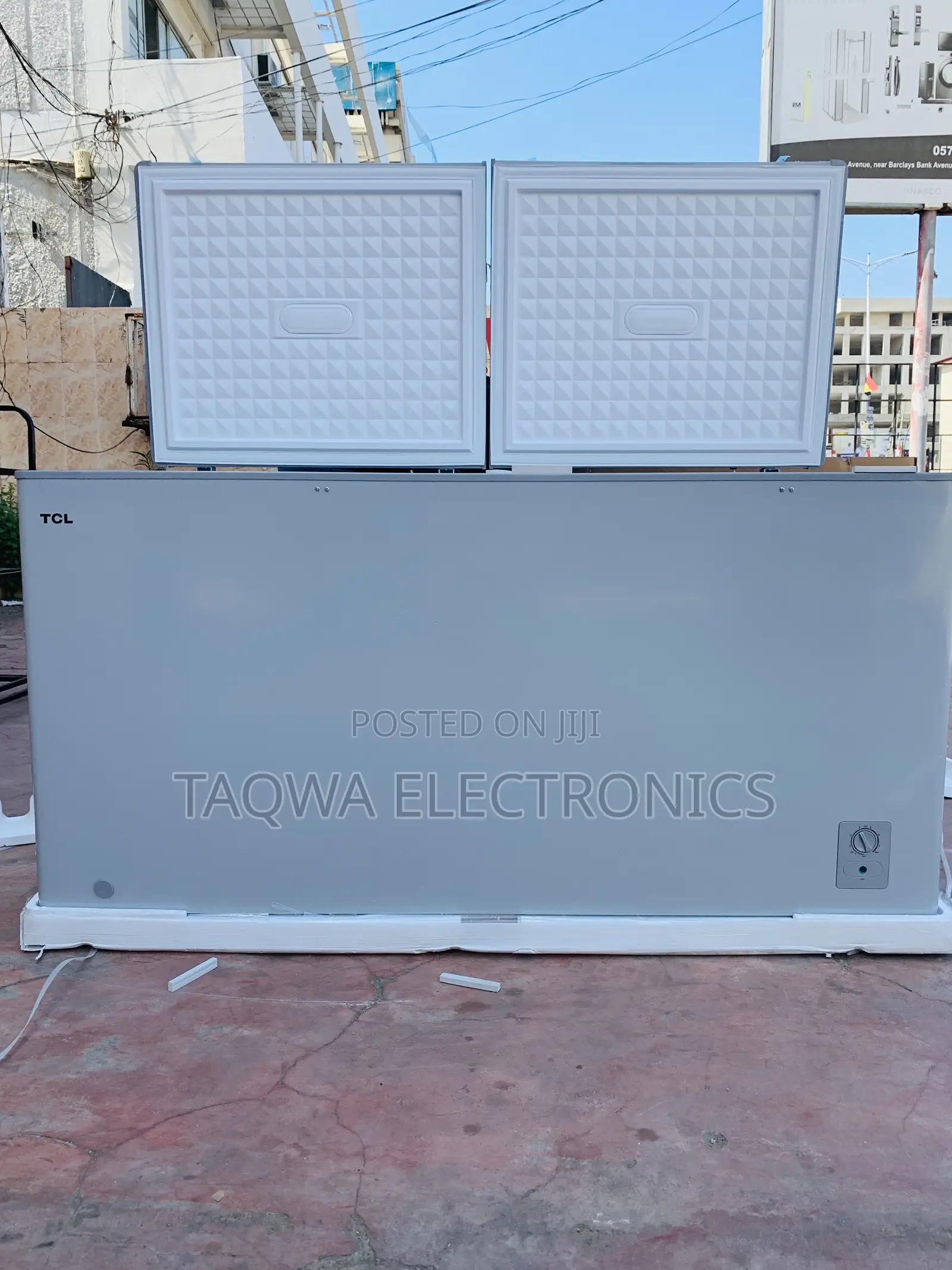 TCL F520cf Chest Freezer 520l