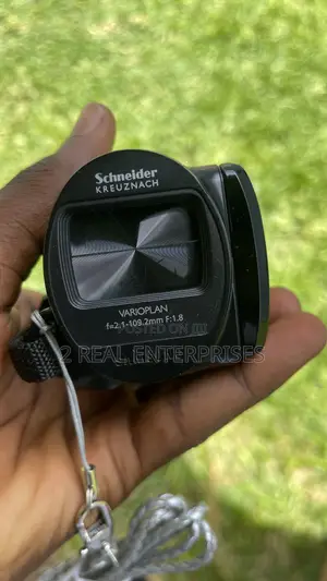Brand New Samsung F50 Sd Camcorder (65x Intellizoom )