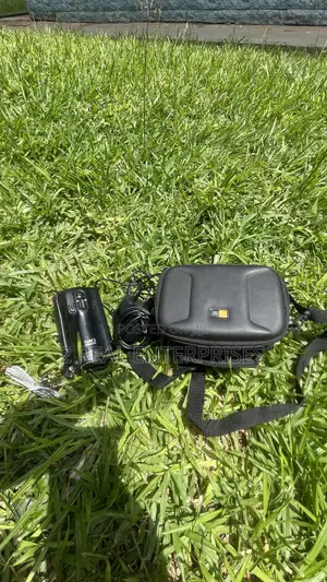 Brand New Samsung F50 Sd Camcorder (65x Intellizoom )