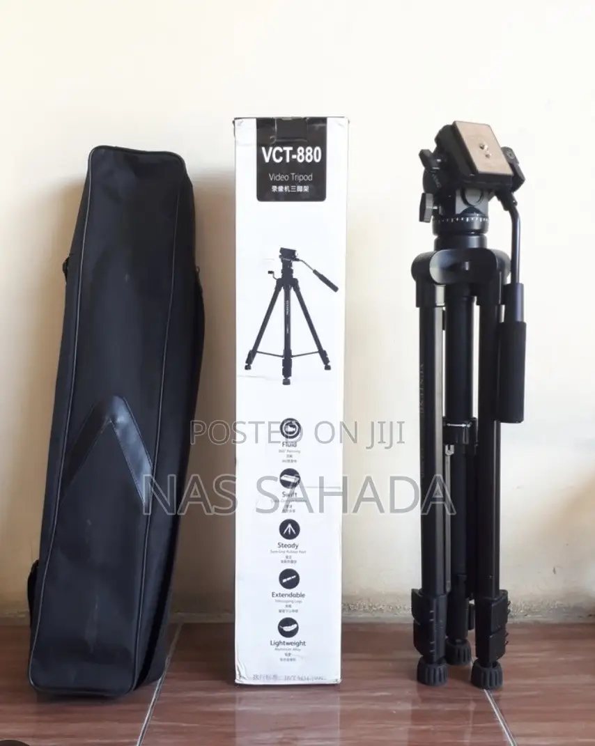 Tripod Stand 880