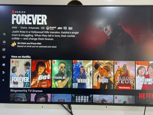 43'' Samsung Uhd Monitor